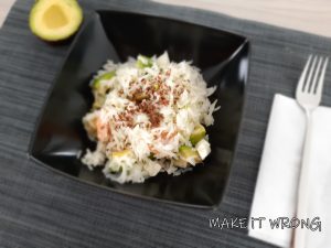 poke avocado e salmone