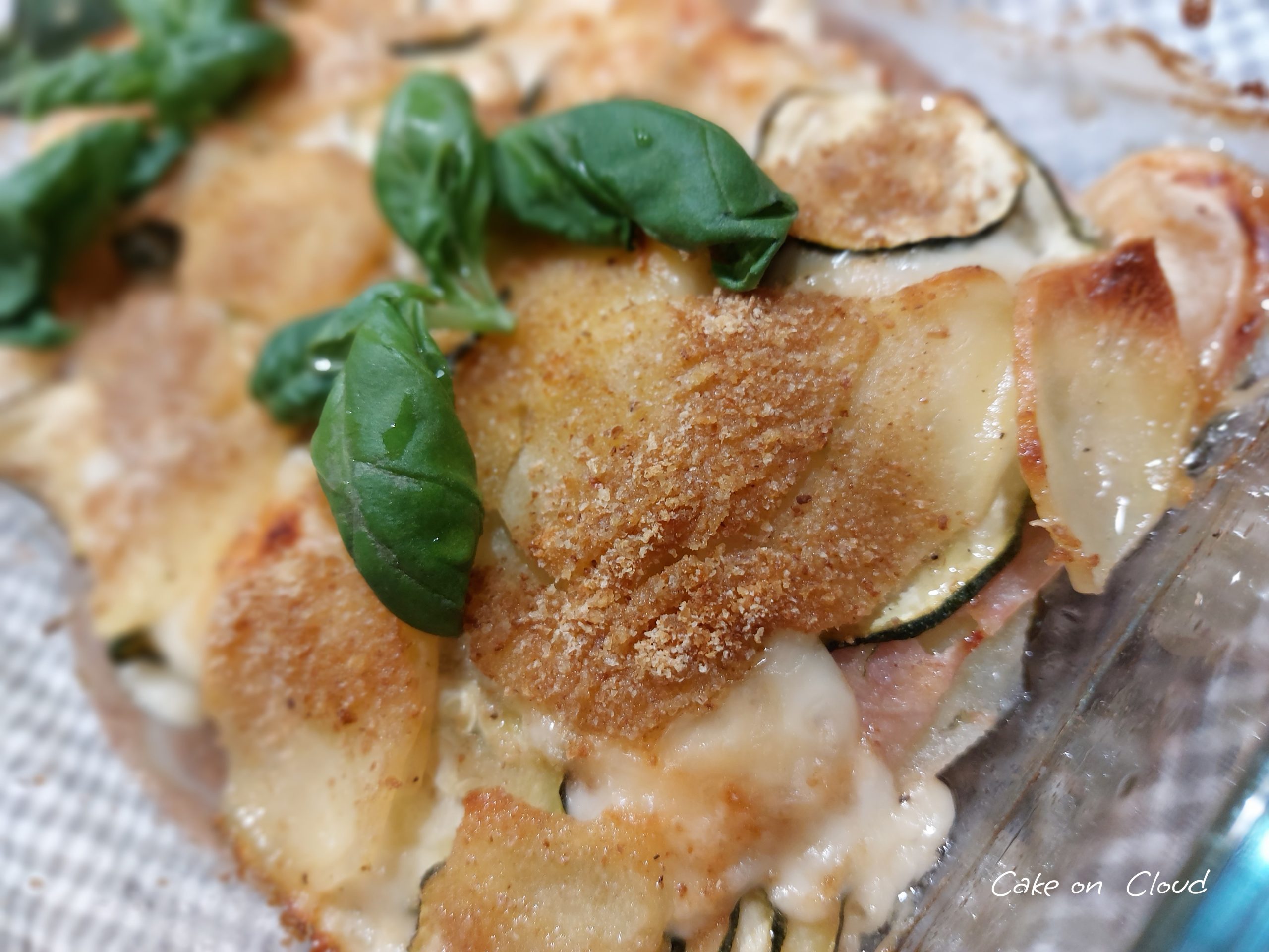 Parmigiana bianca di zucchine e patate