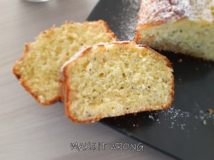 Plumcake al kiwi e yogurt