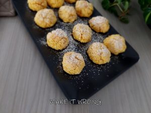 Biscotti al cocco e cioccolato bianco