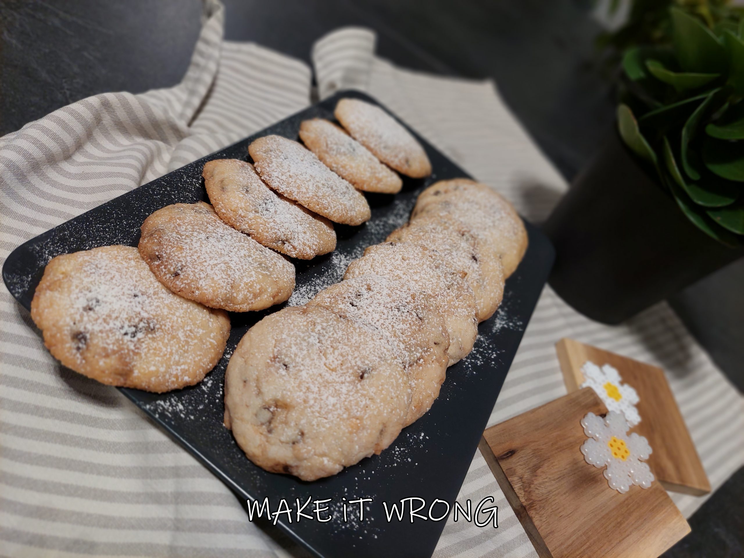 Biscotti senza glutine ai due cioccolati