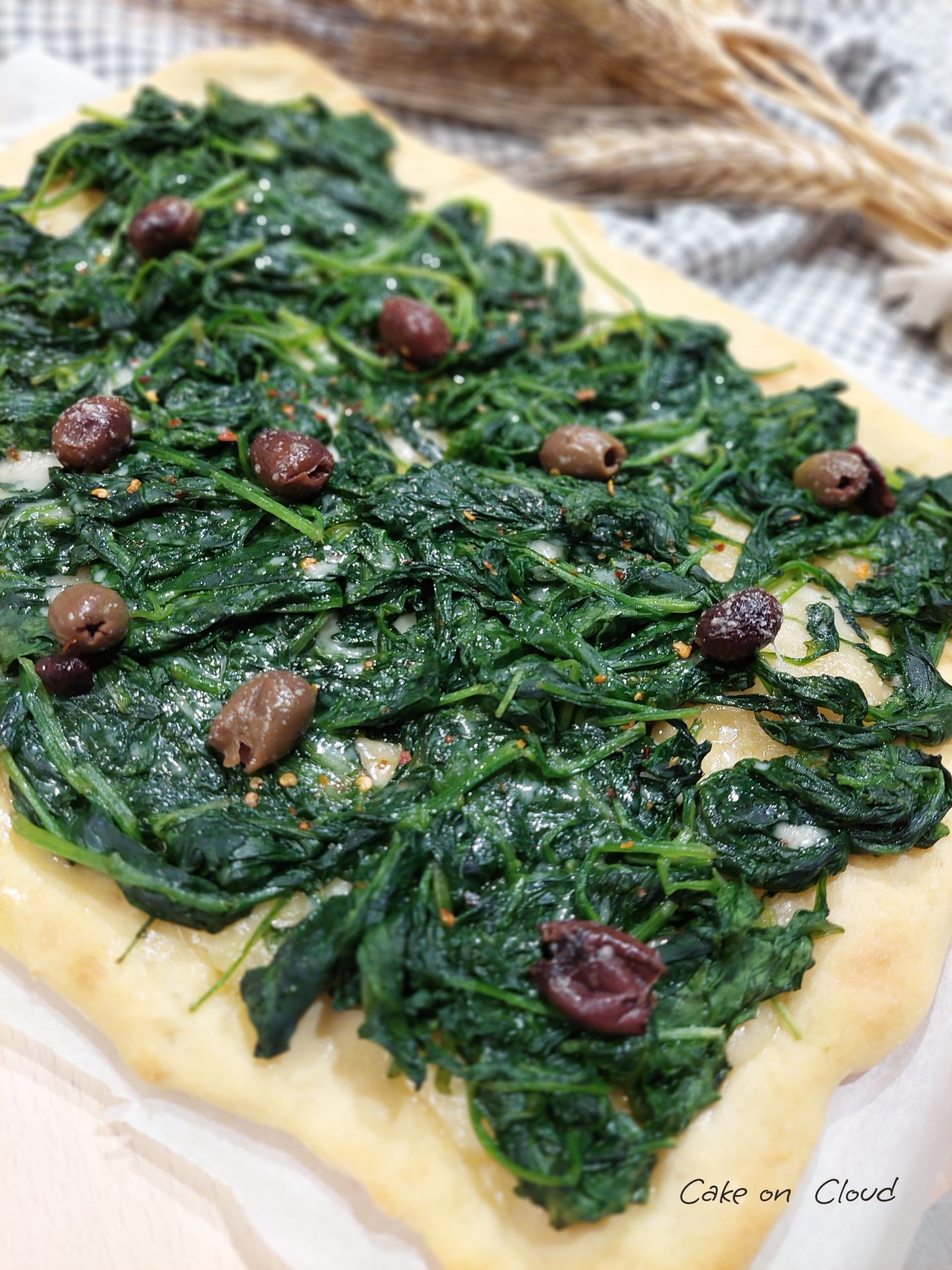 Schiacciata scrocchiarella con spinaci