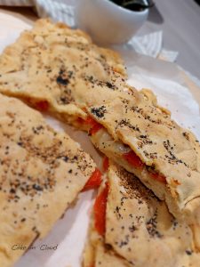 Schiacciata veloce con peperoni