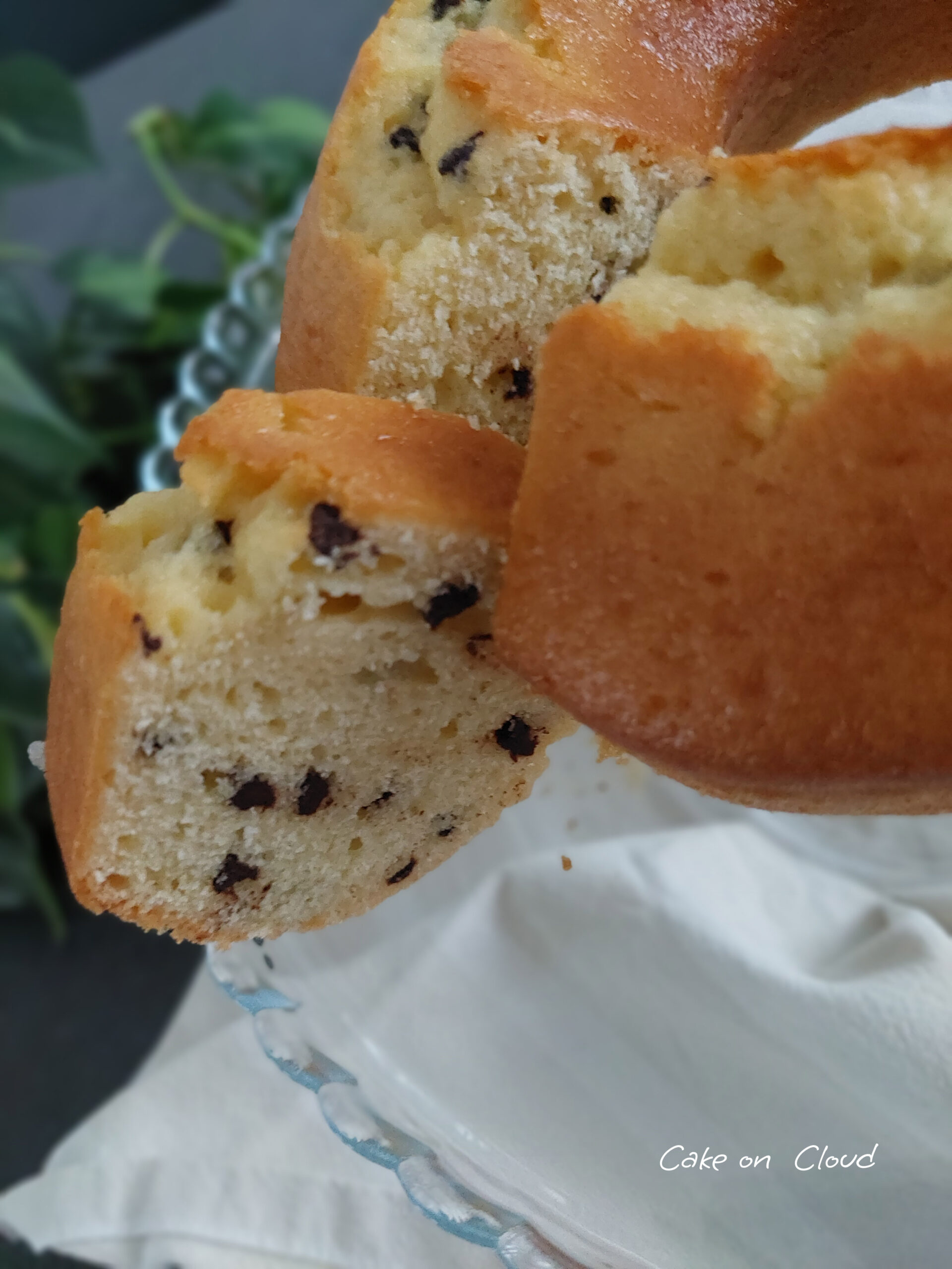 Ciambella arancia e gocce di cioccolato