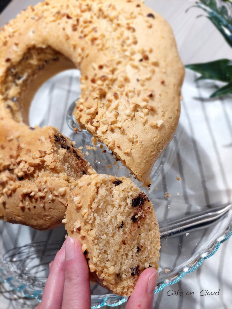 Ciambella alla nocciola vegana