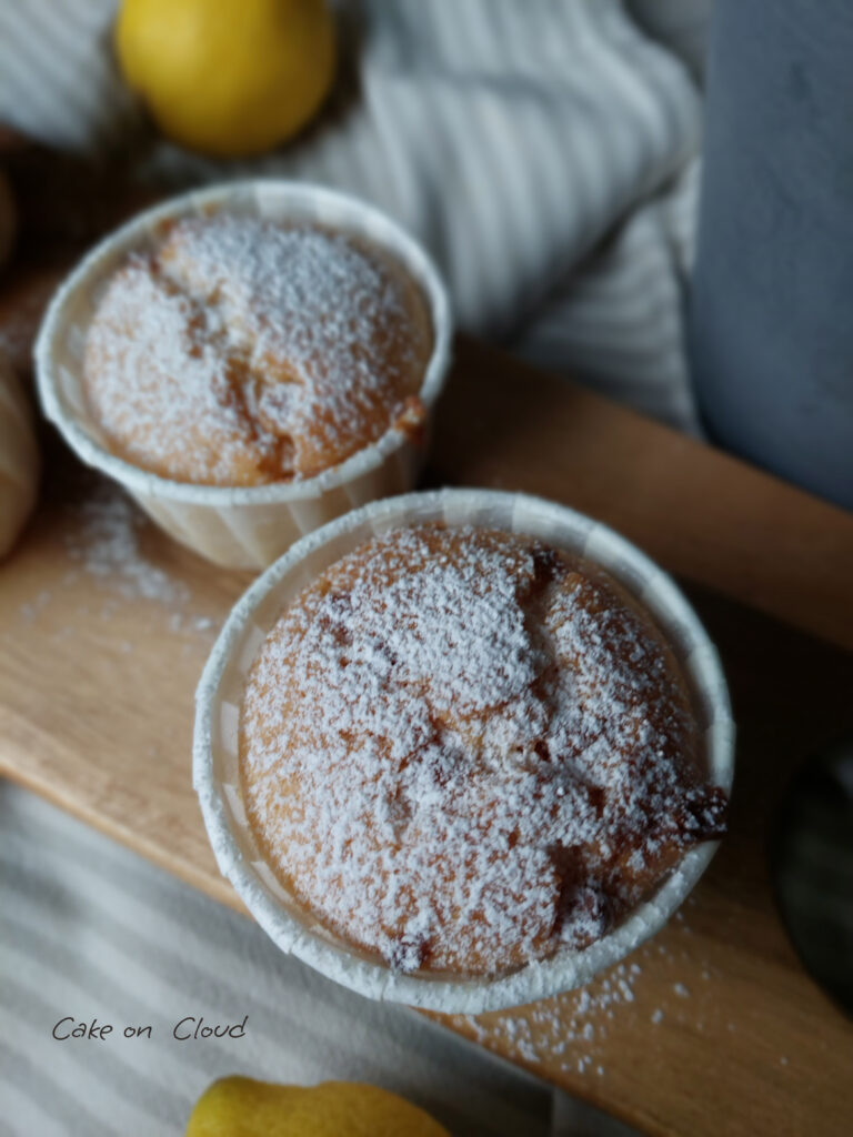 Muffin limone e gocce cioccoalto bianco - vegani