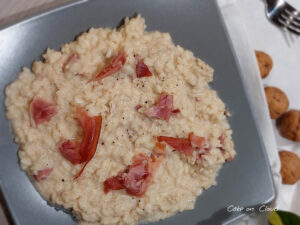 Risotto con crema noci e crudo