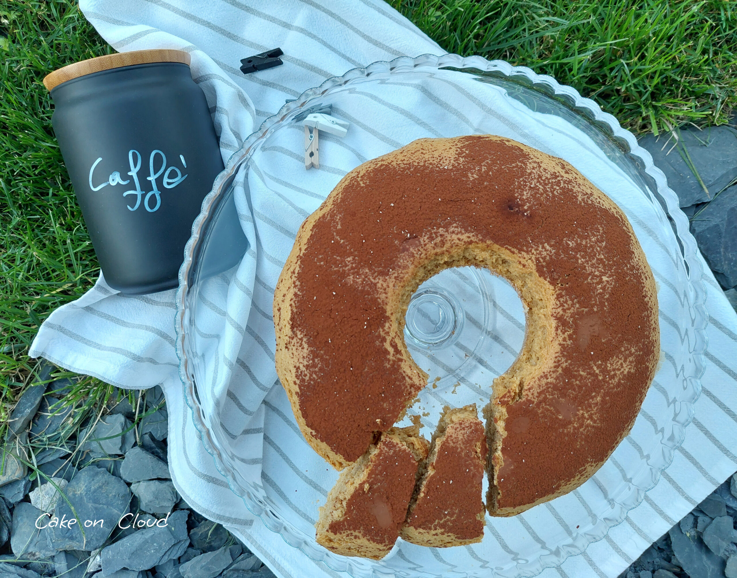 Ciambella al caffè vegana