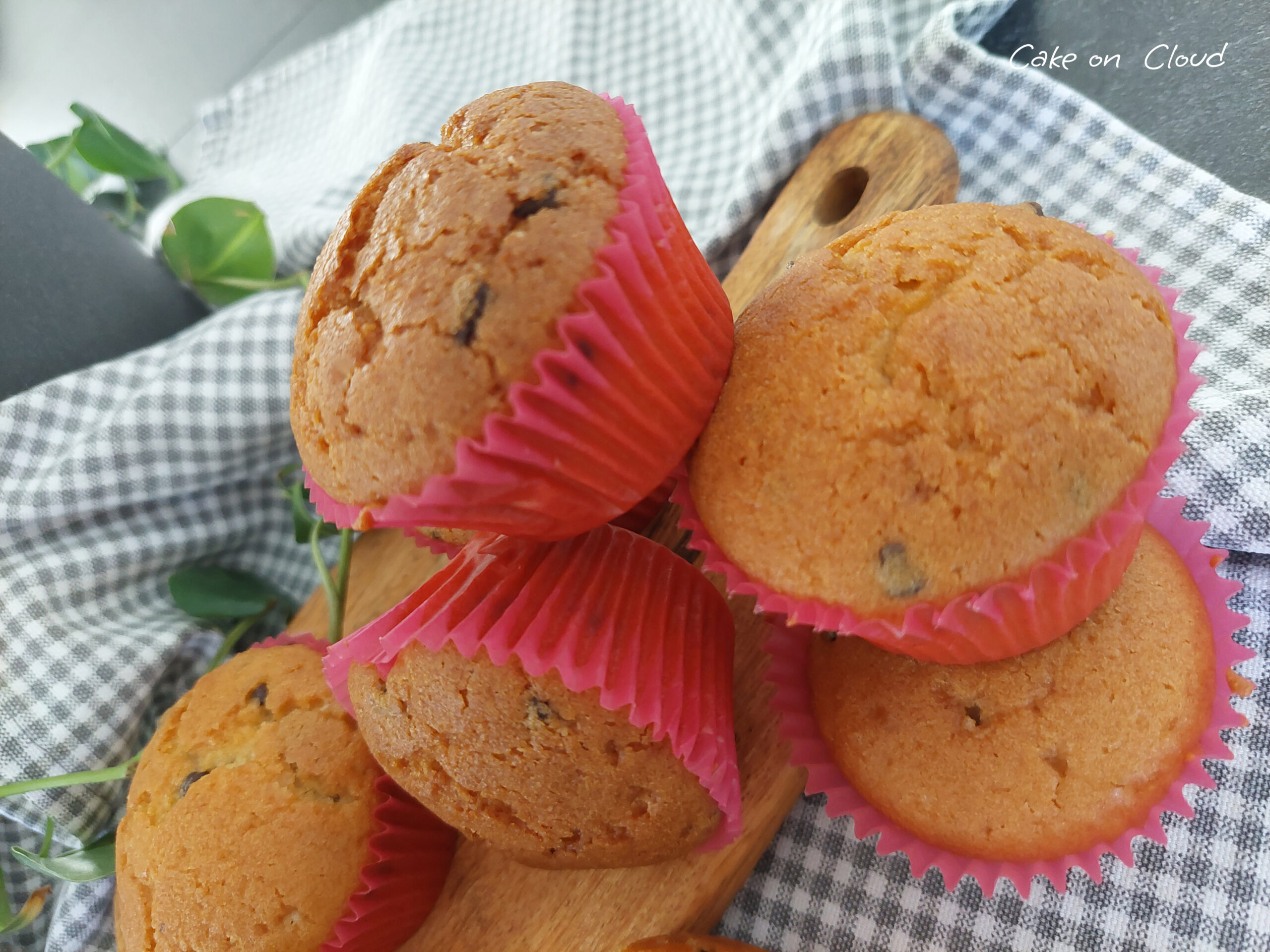 Muffin allo yogurt e gocce di cioccolato