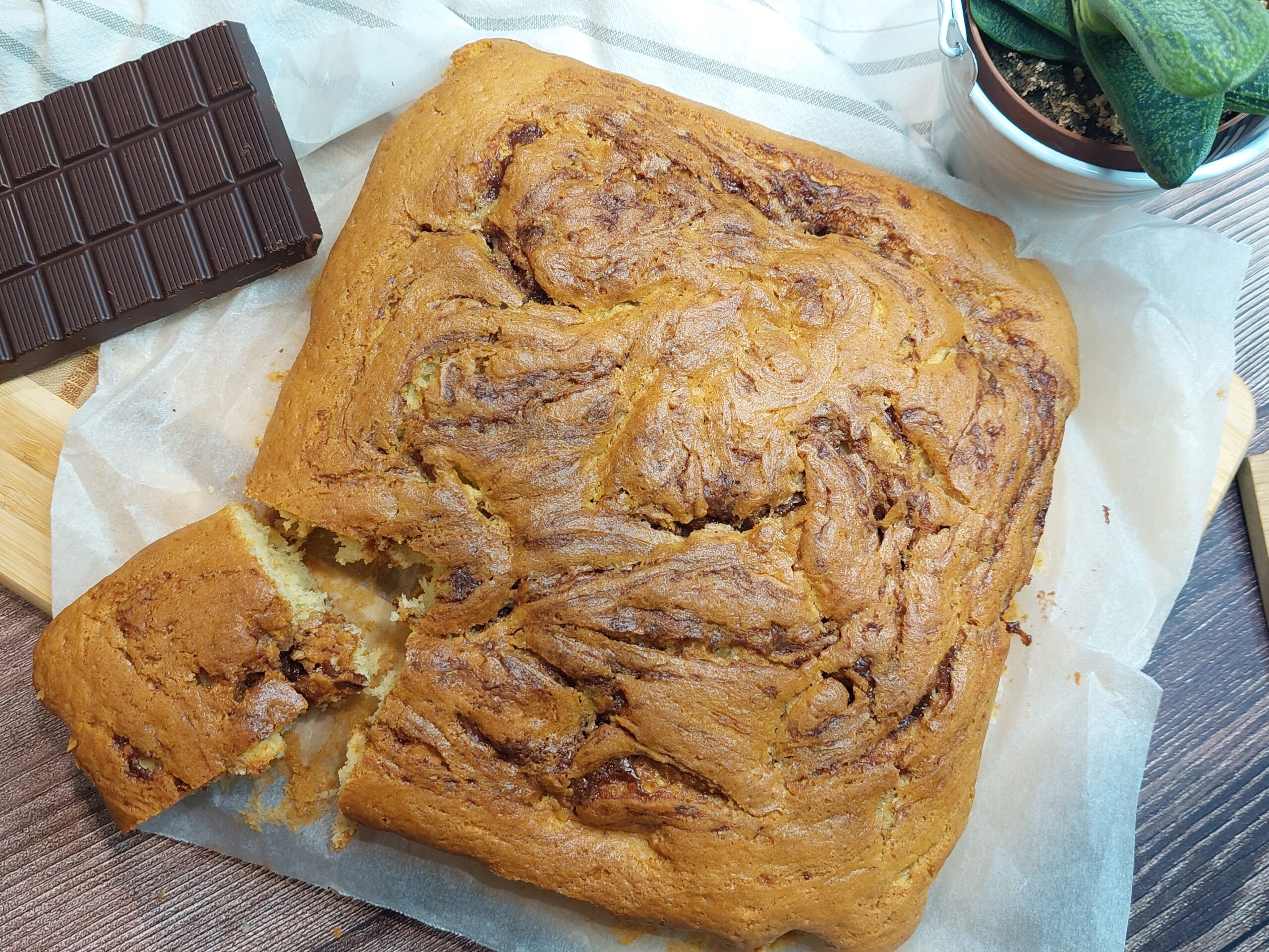 Torta variegata ai due cioccolati