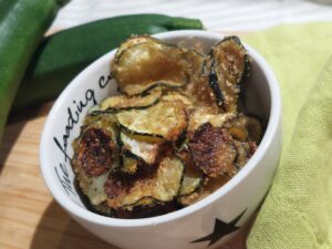 Chips di zucchine al forno