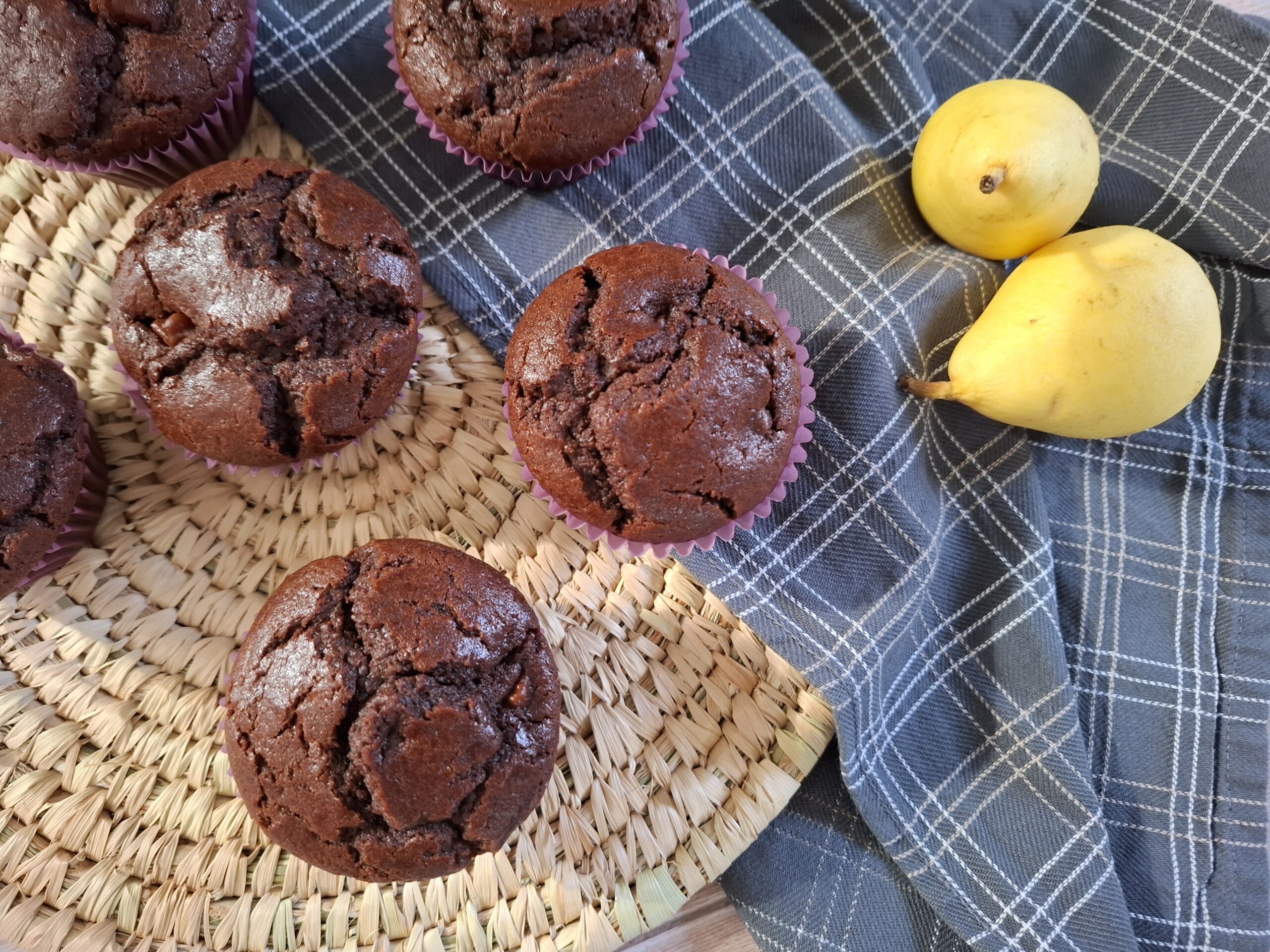 Muffin al cacao e pere