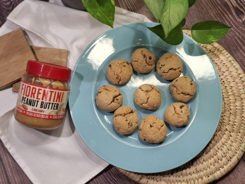 Biscotti al burro di arachidi e cioccolato – vegani