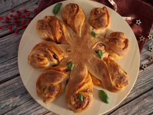 Stella di pane al pomodoro